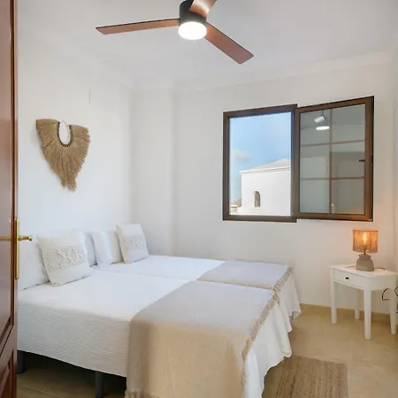 Nyaraló Ca Esmeralda, Volcan Y Lava