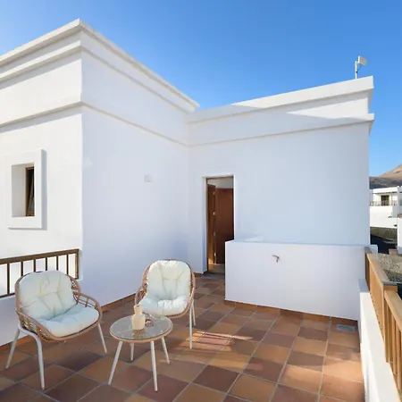 Nyaraló Ca Esmeralda, Volcan Y Lava